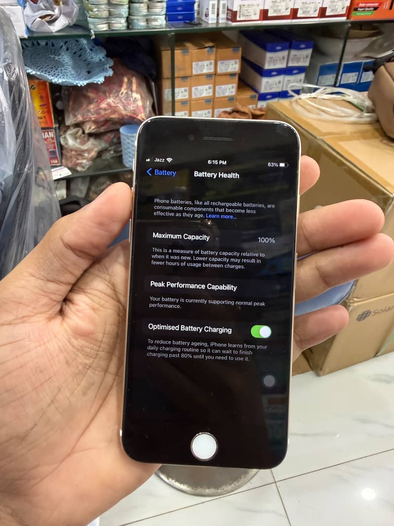 iPhone 7 4