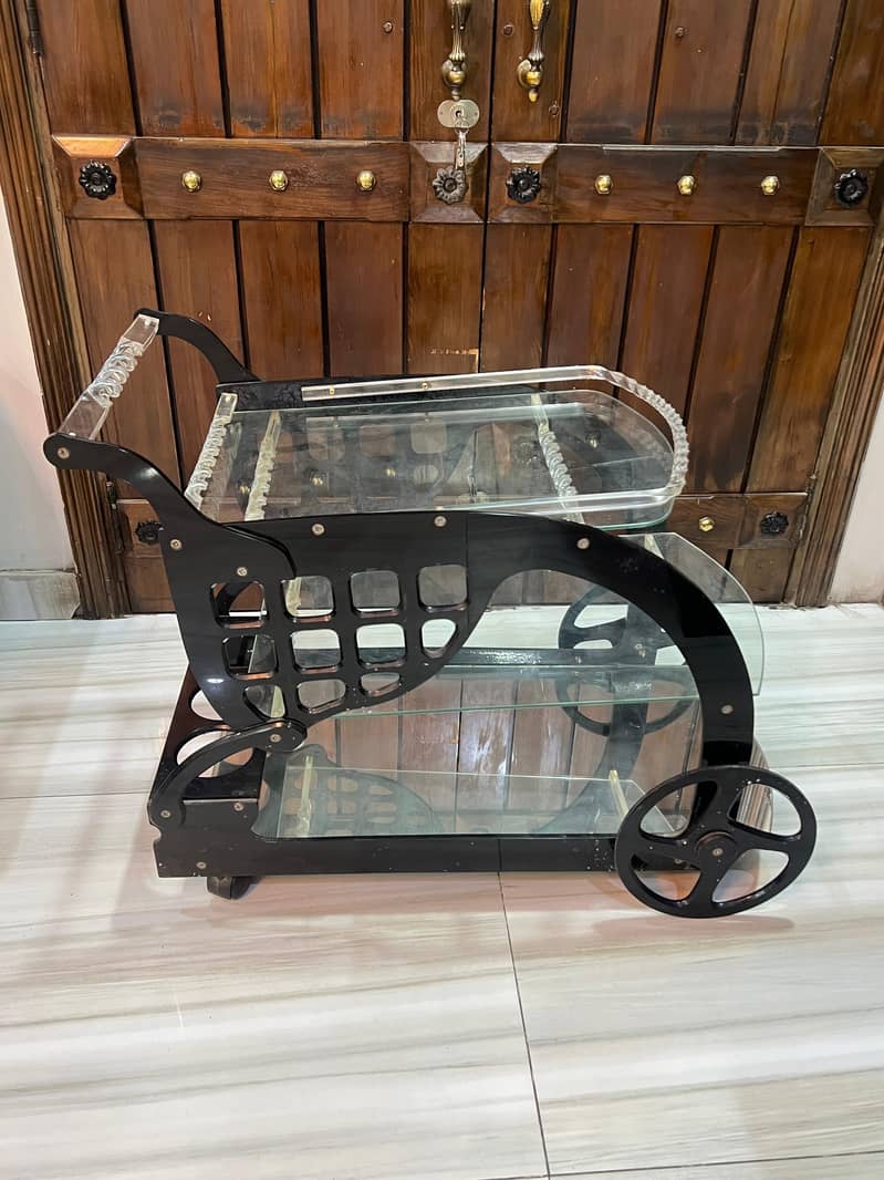 Tea serving trolley 3