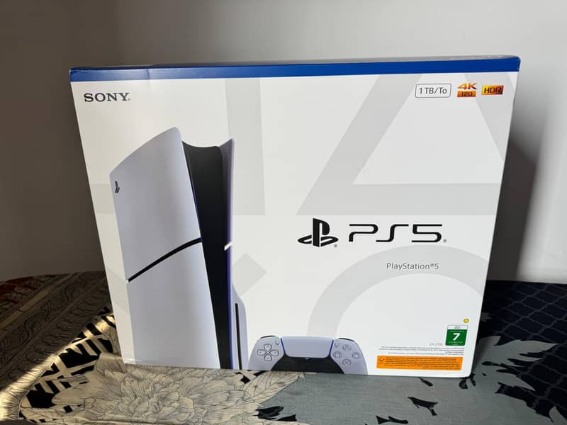PlayStation 5, Disk Slim Console, 1TB, UAE version, one controller 0