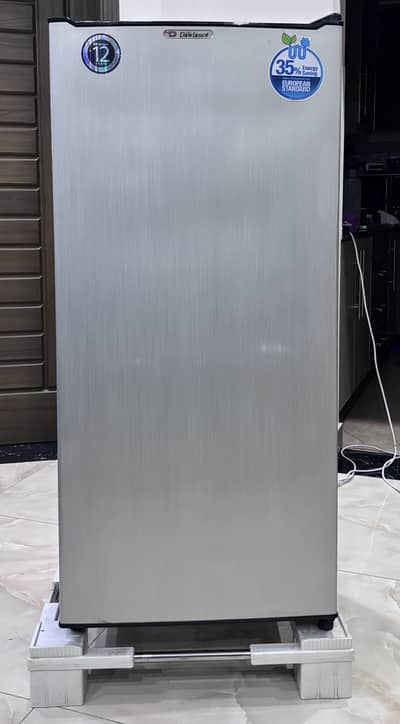 Dawlance mini fridge