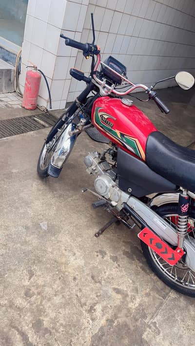 full Oki bike hai 10 by 10 condition hqi