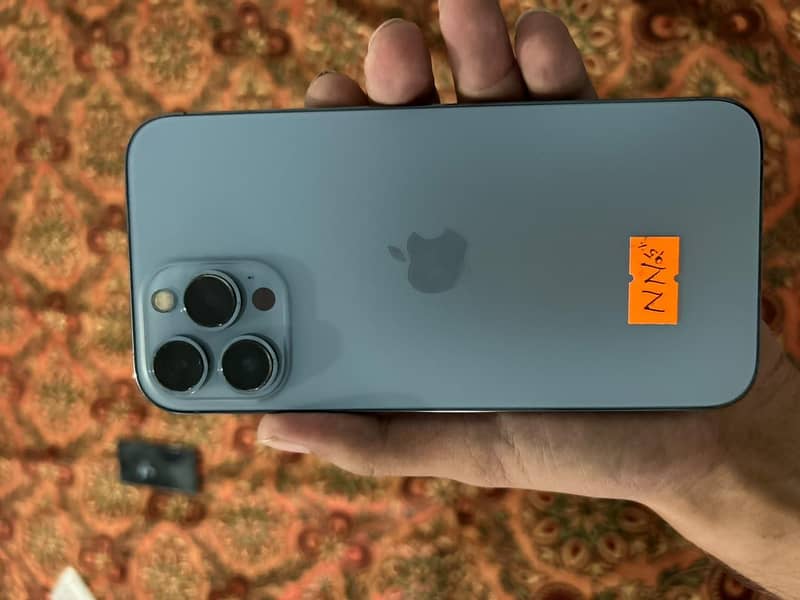 Apple iPhone 13 Pro Max 0