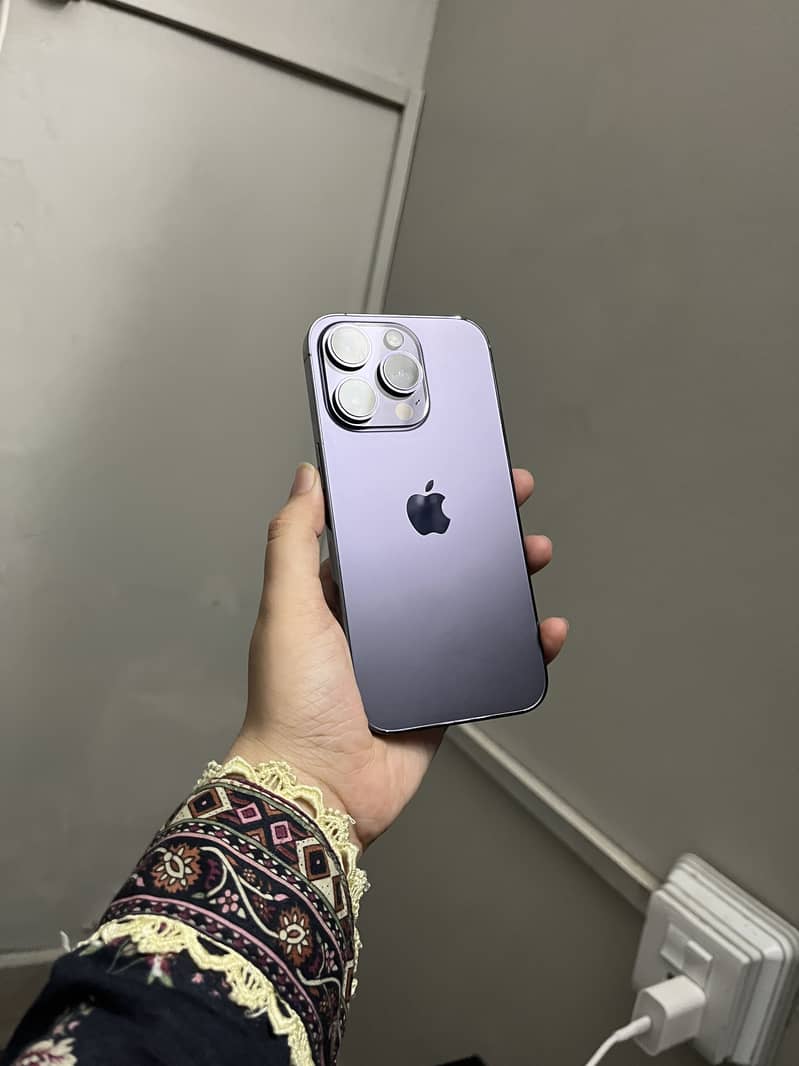 Apple iPhone 14 Pro 3