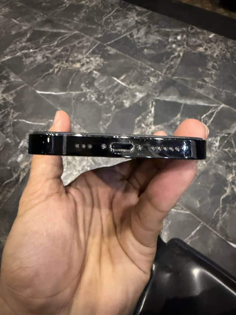 Apple iPhone 14 Pro 2