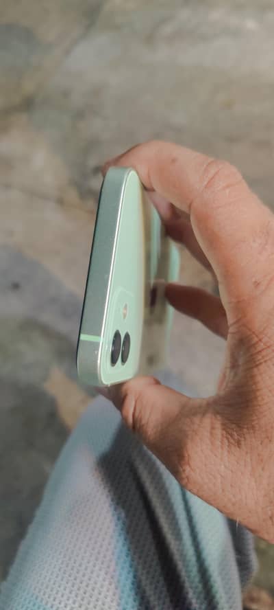 I phone 12 64 GB factory unlock