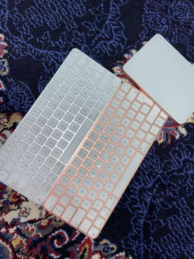 Apple Magic 2 Keyboard and Trackpad lightning