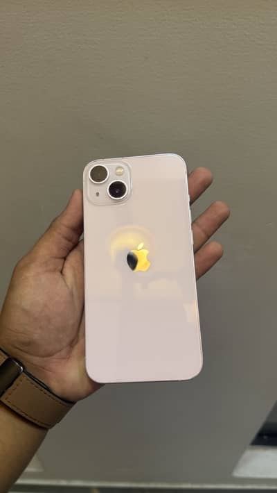 Apple iPhone 13