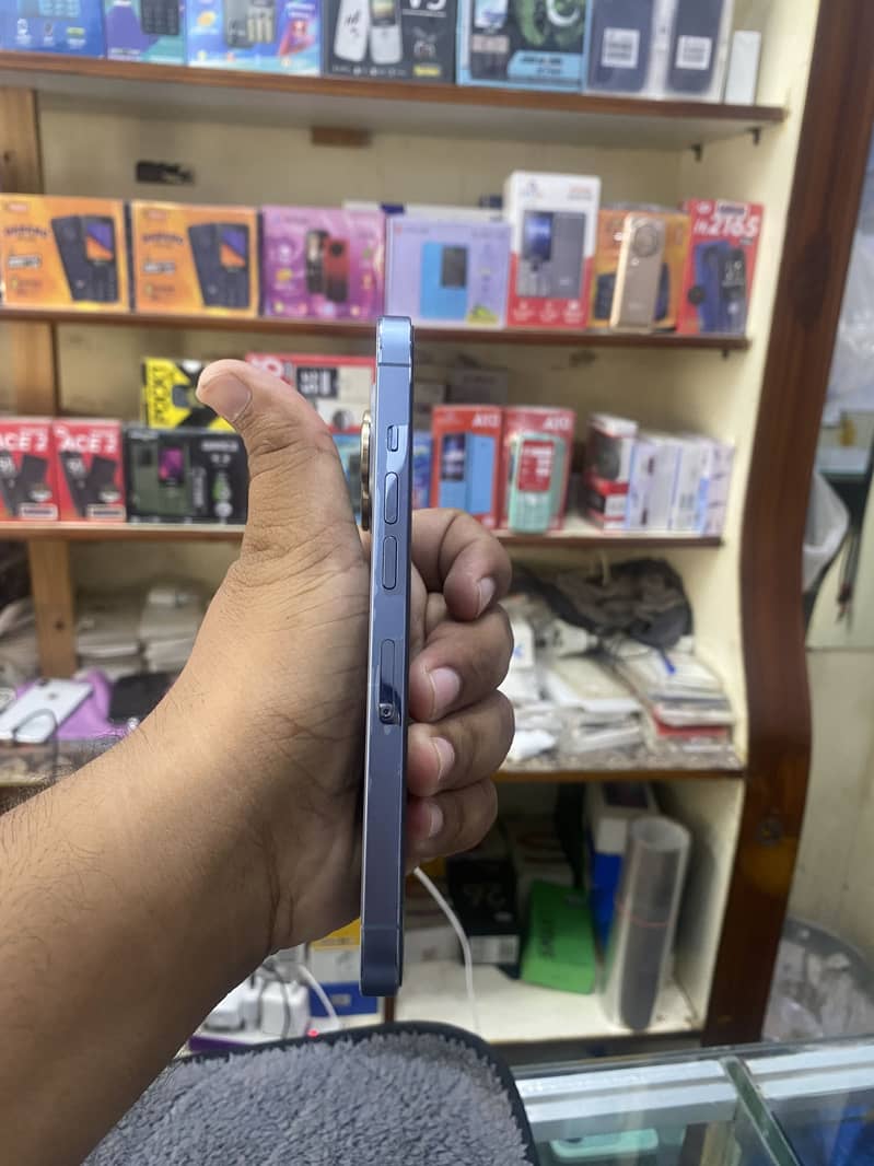 Apple iPhone 13 Pro 3