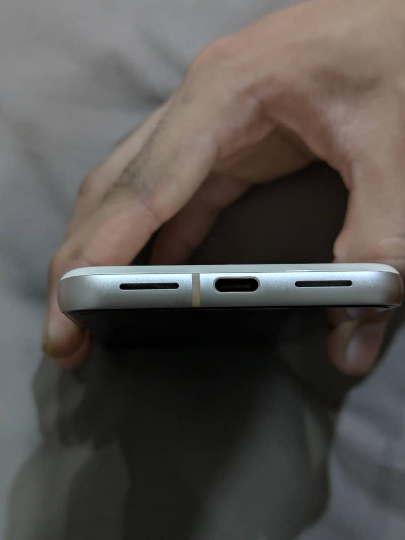Google Pixel 8 3