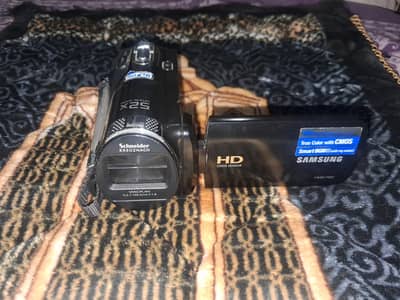 SAMSUNG HMX-F80 HD Flash Media Camcorder