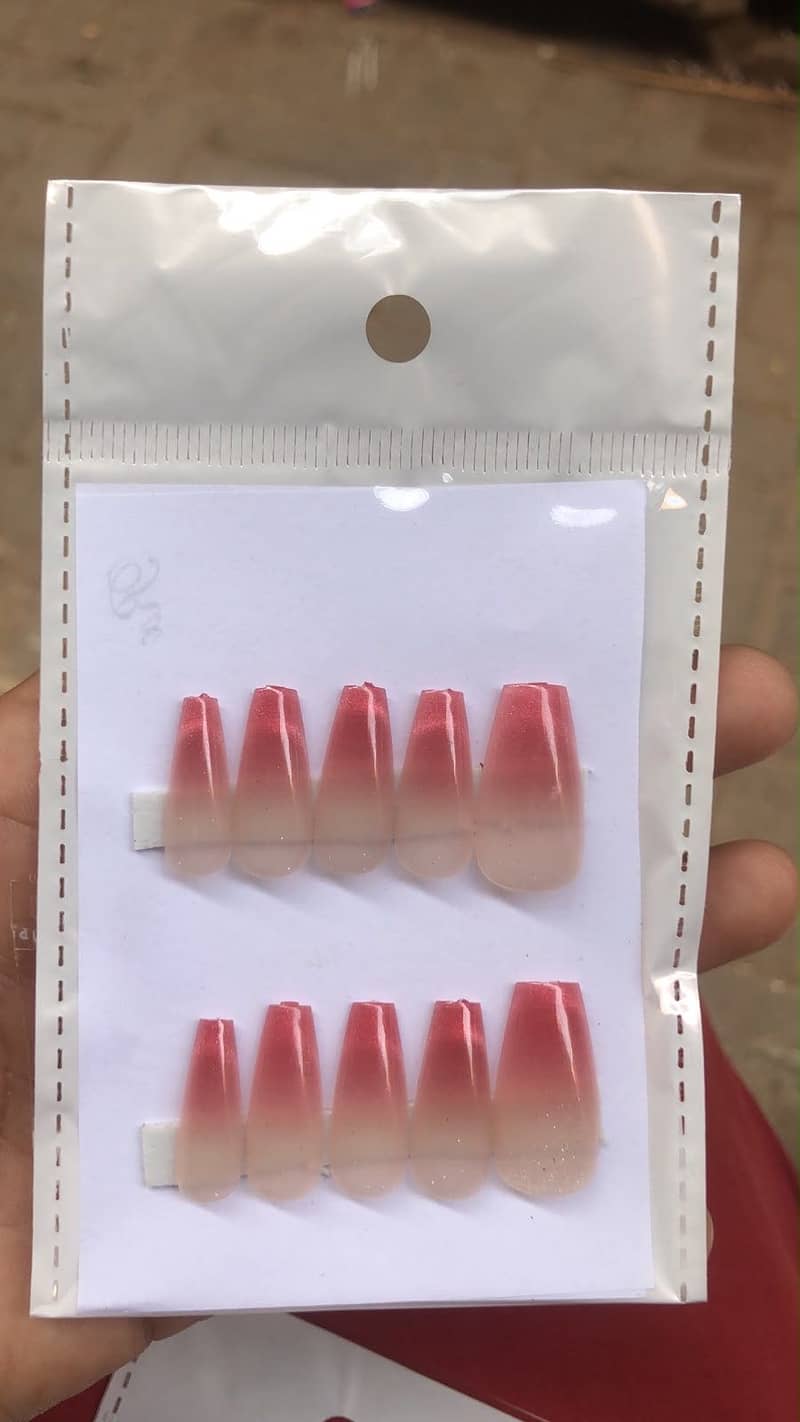 Nails Original quality 0
