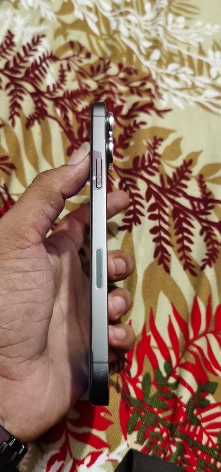 Apple iPhone 13 Pro Max 1