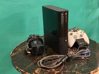 Xbox 360e and Xbox 360 slim