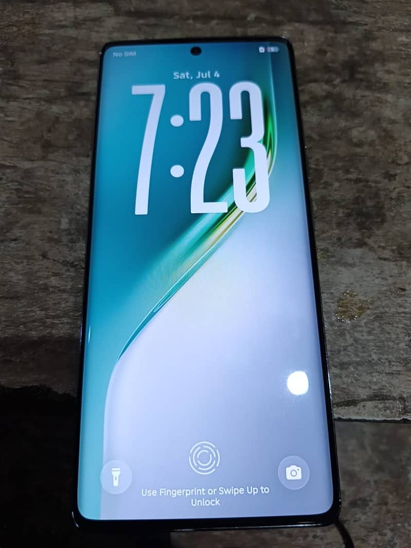 Tecno CAMON 40 Pro 4