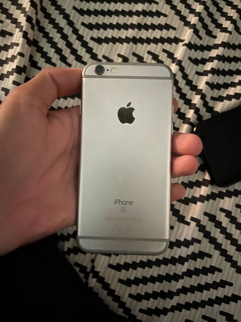 Apple iPhone 6S 0