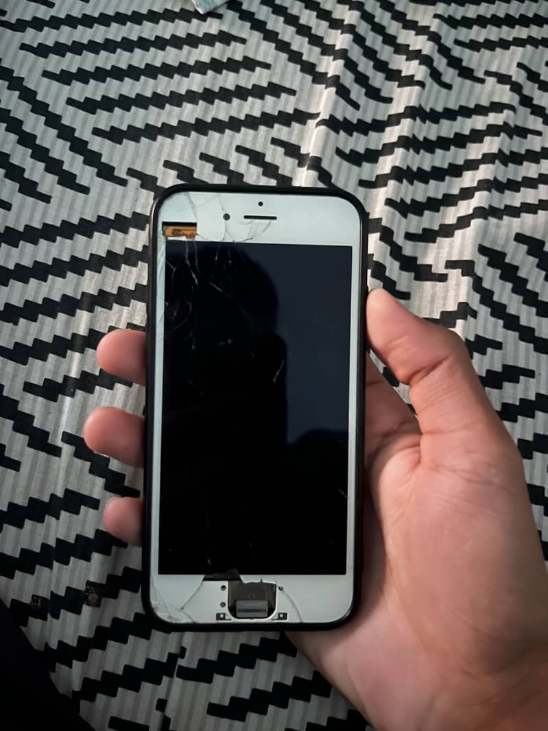 Apple iPhone 6S 3
