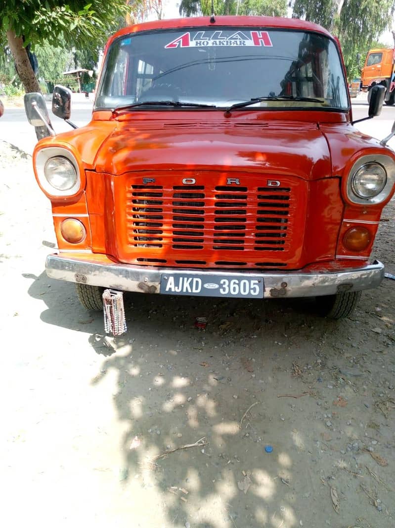 Red Van 0