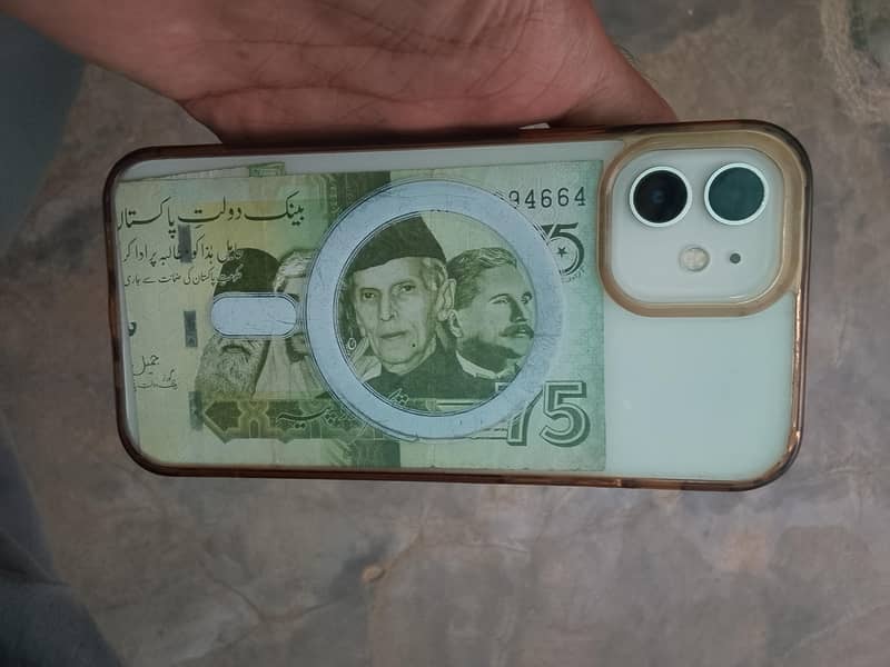 Apple iPhone 12 7