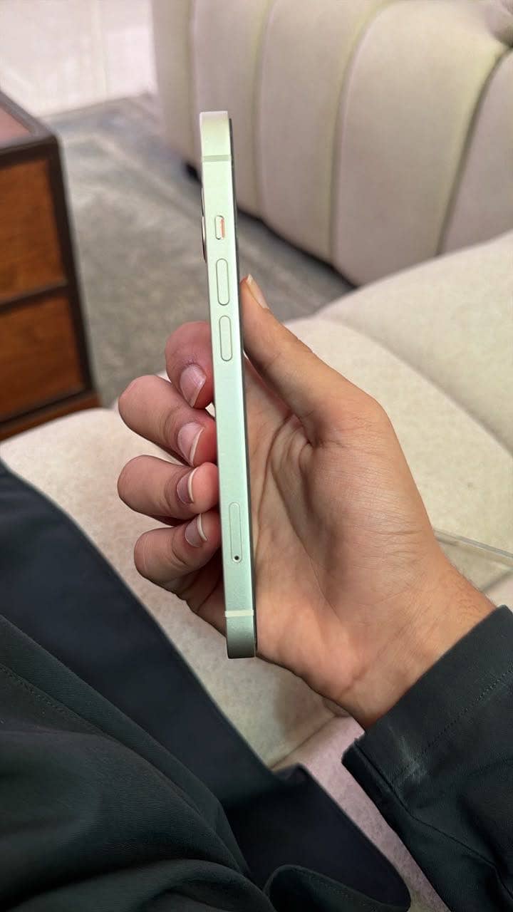 Apple iPhone 13 3