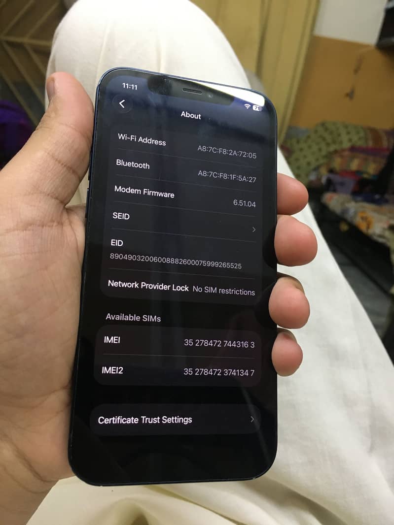 Apple iPhone 12 6