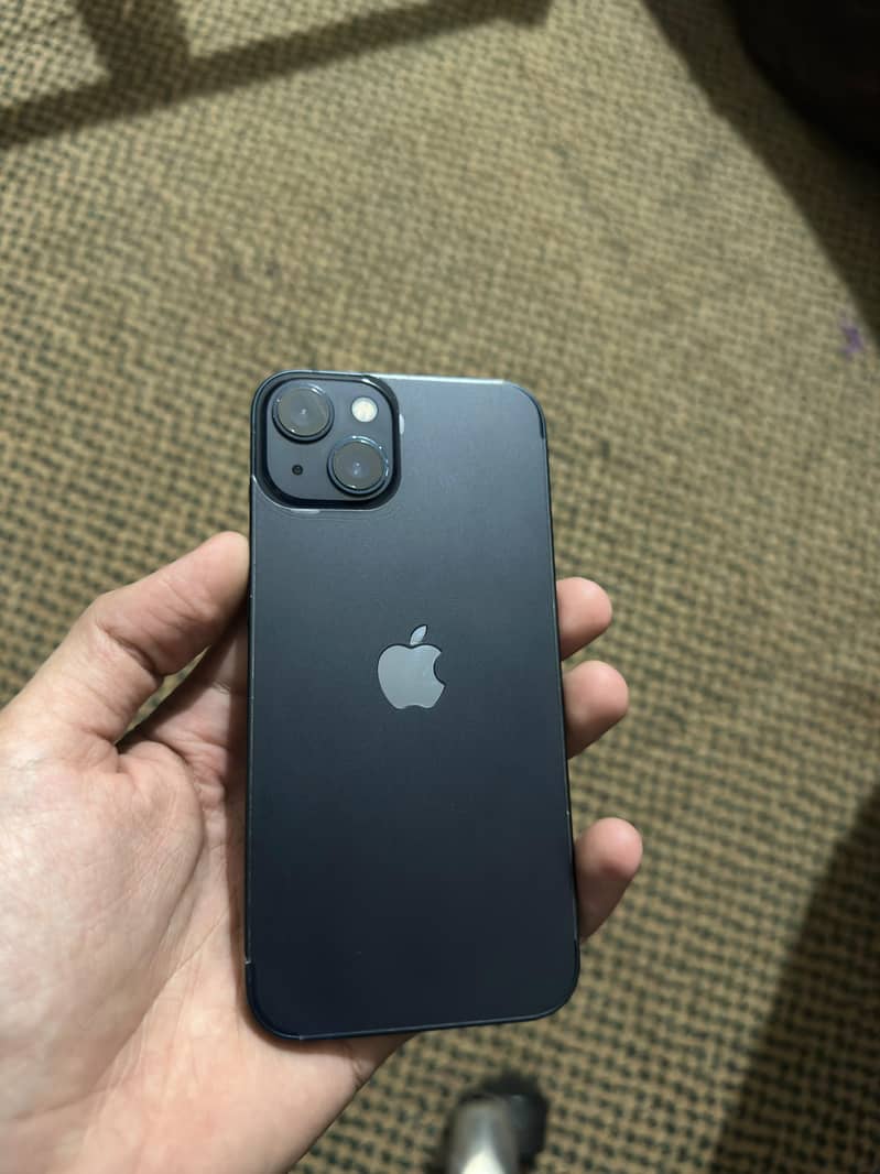 Apple iPhone 13 2