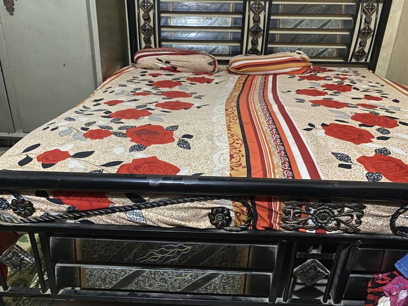 Double bed 3