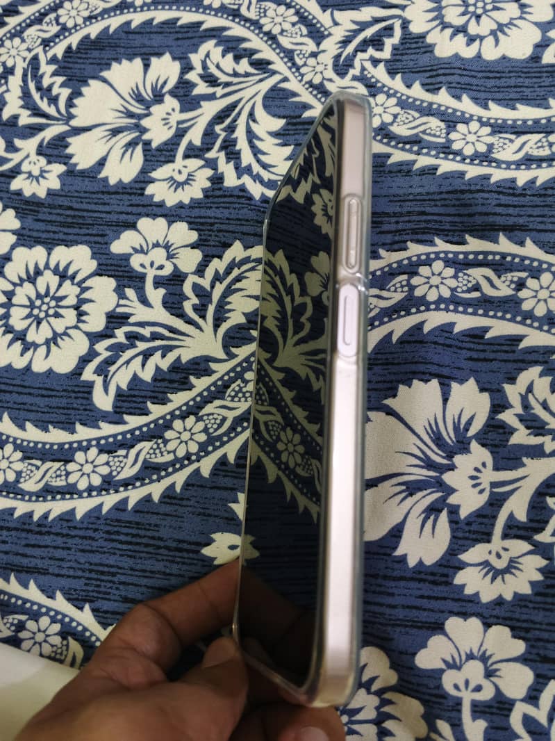OPPO A6 6