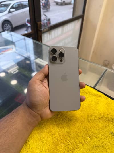 Apple iPhone 15 Pro Max