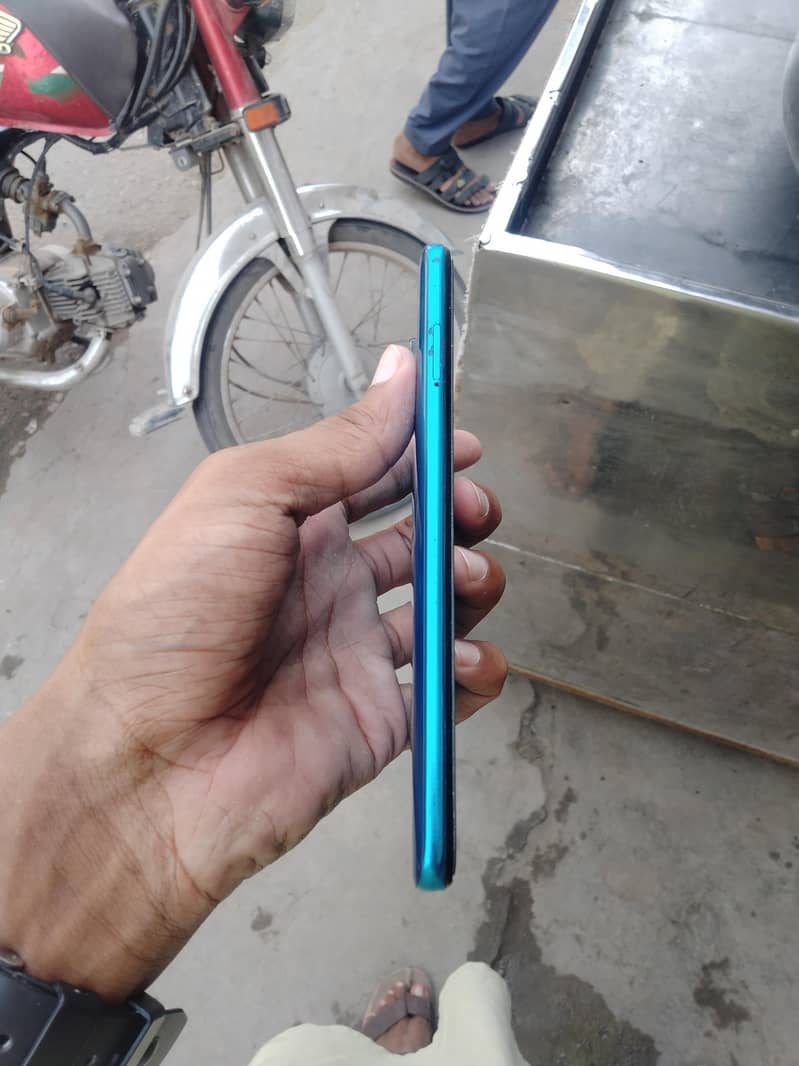 Xiaomi Redmi Note 9S 2
