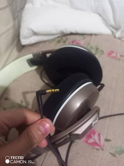 head phone for sale name sennheiser almost new ha