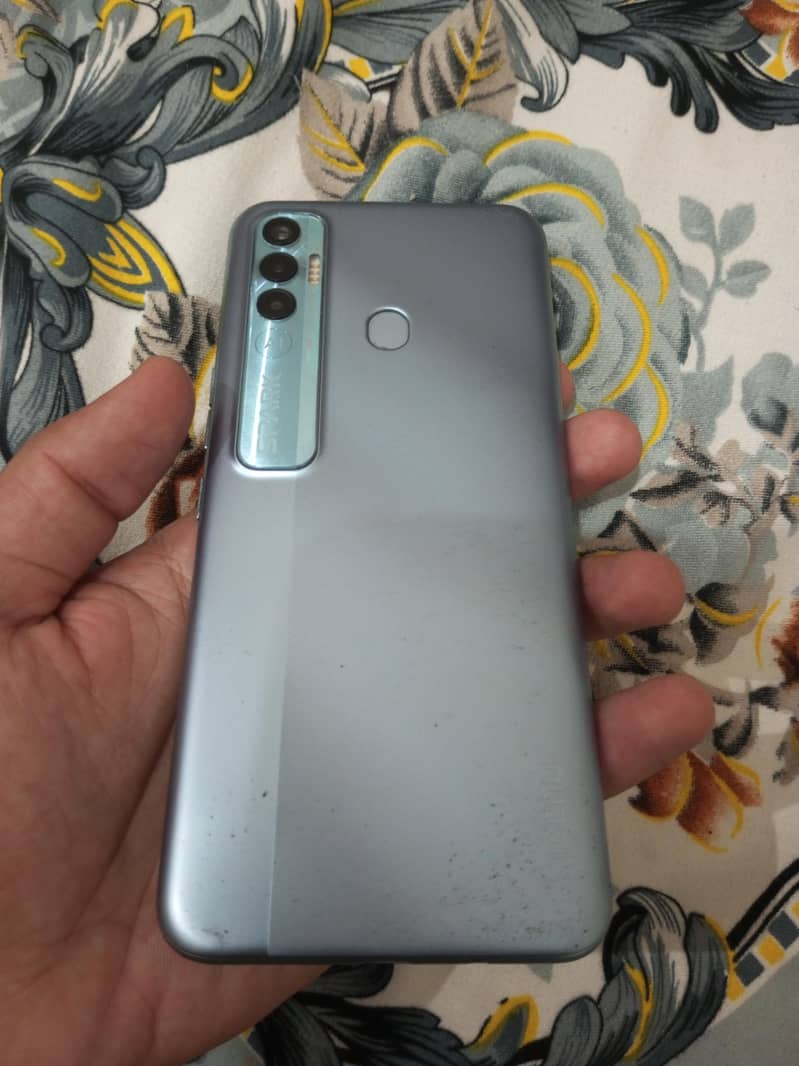 Tecno Spark 7 Pro 4