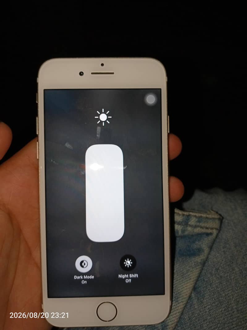 Apple iPhone 7 2