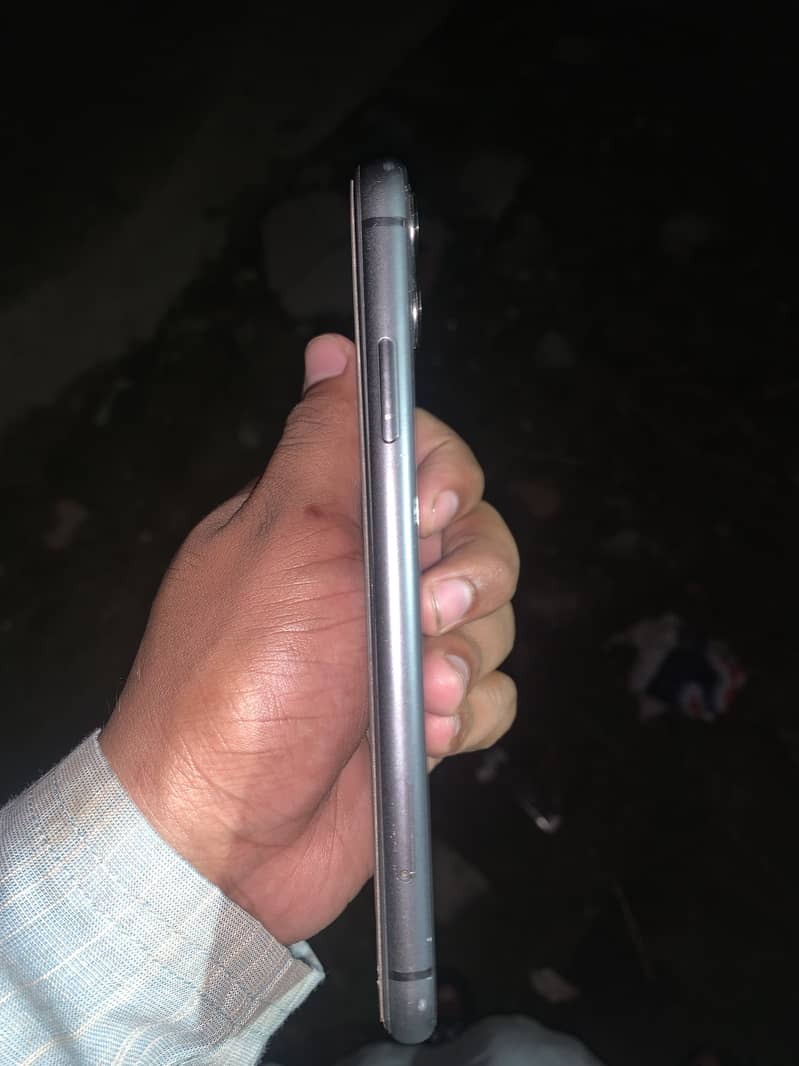 Apple iPhone 11 1
