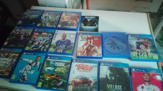 16 Used PS4 PS5 Game CDs Bundle - FIFA GTA God of War