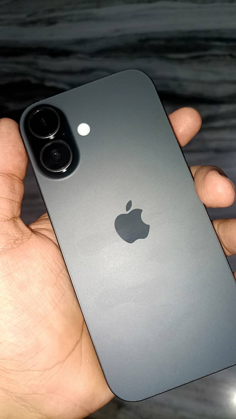Apple iPhone 17 1