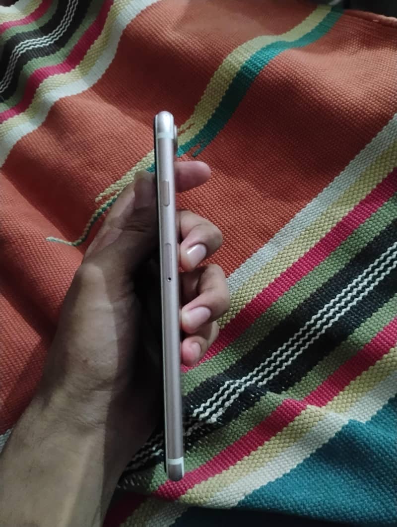 Apple iPhone 7 Plus 1