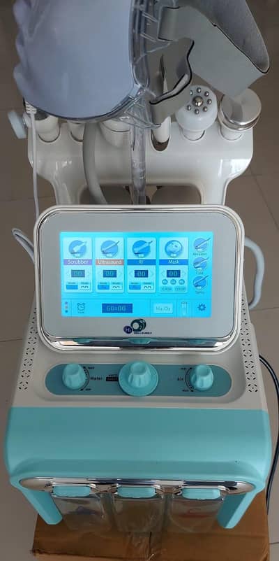 Hydra facial machine