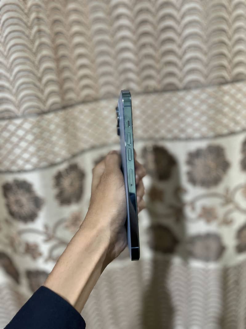 Apple iPhone 13 Pro Max 5