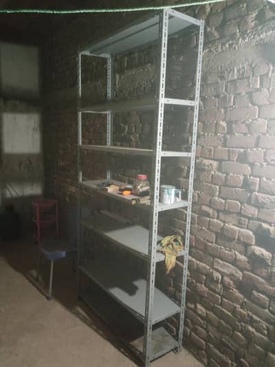 Iron 7-Step Rack