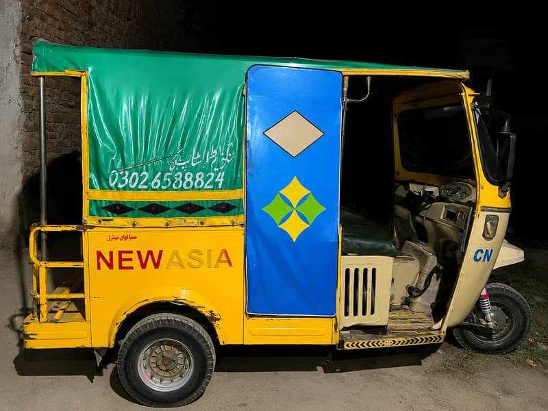 Asia Rickshaw for Sale in Sialkot/Excellent Condition/Ready to Drive 2
