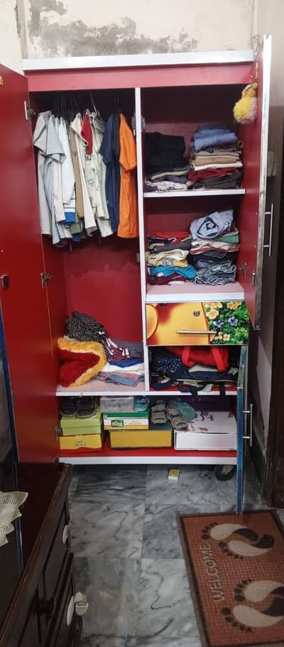 kids Wardrobe availabile