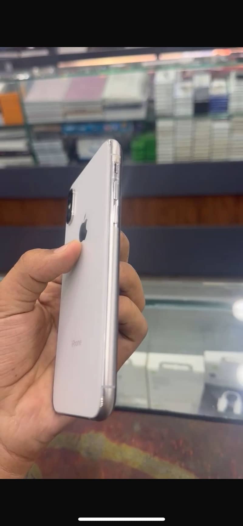 Apple iPhone XS 1