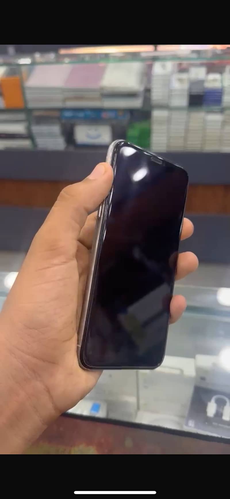 Apple iPhone XS 7