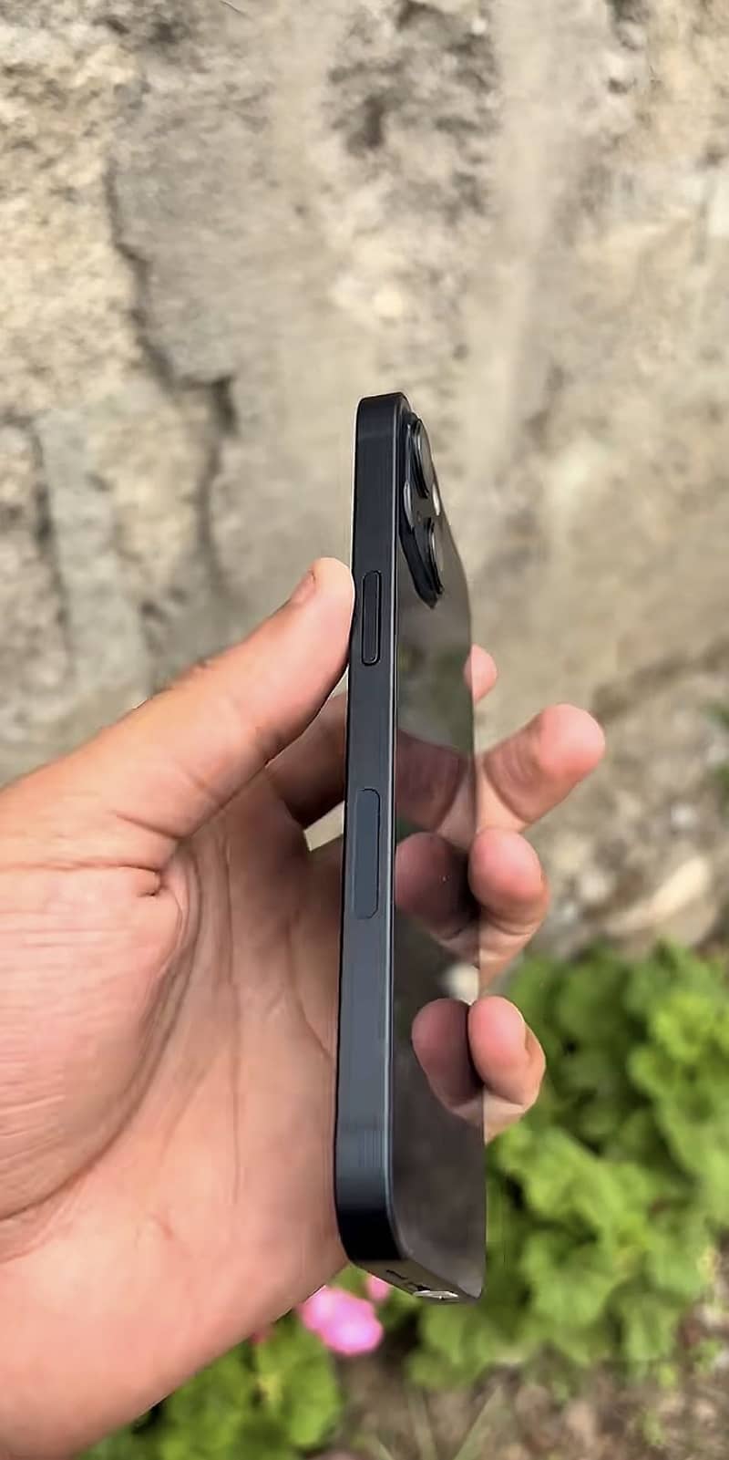 Apple iPhone 13 2