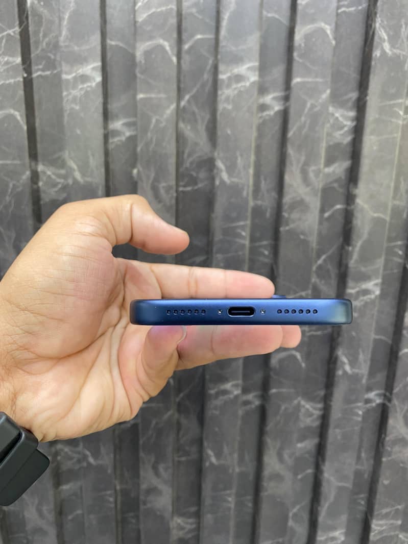 Apple iPhone 17 Pro Max 5