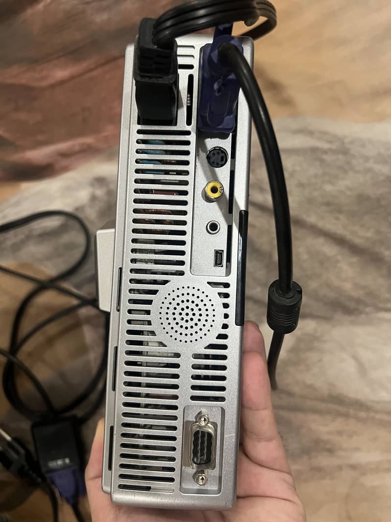 PLUS U5-232 Data Projector 3