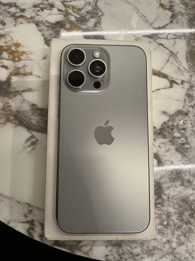 Apple iPhone 15 Pro Max 1