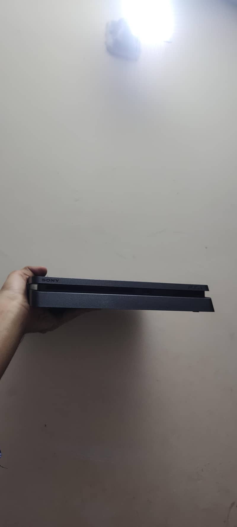ps4 slim 1