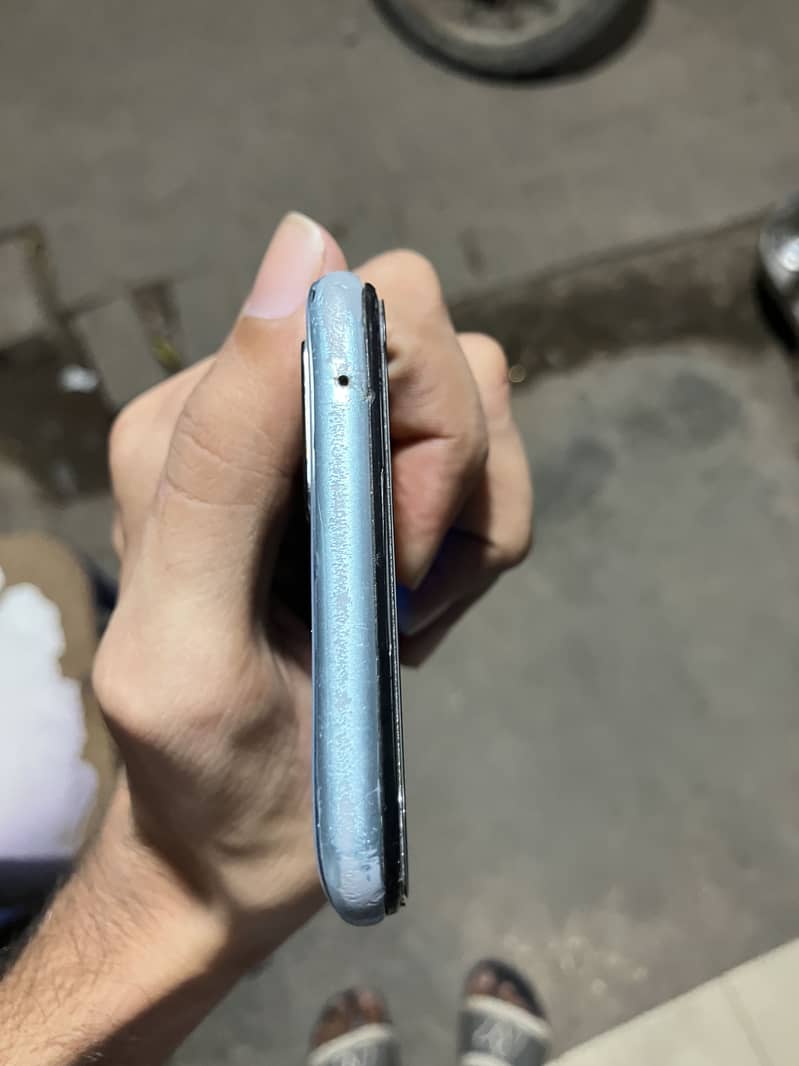 OPPO A76 3