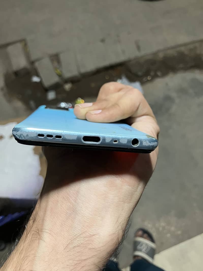 OPPO A76 4
